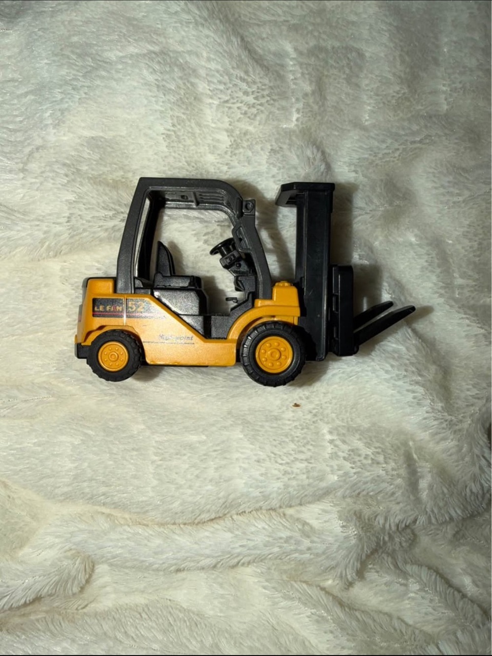 Le Fan 52 yellow toy forklift high-point